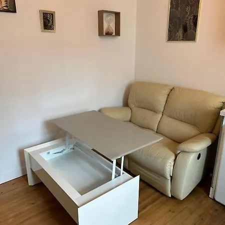 F2 A 500 M Centre Et Gare - 1er Etage Apartment *